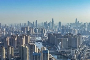 家人们,最近中国发往美国的集装箱运量变化真的让人大吃一惊
