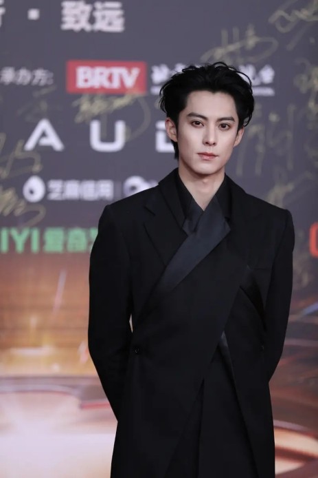 AI生成的歌首次登顶权威音乐榜，还把人听哭了？