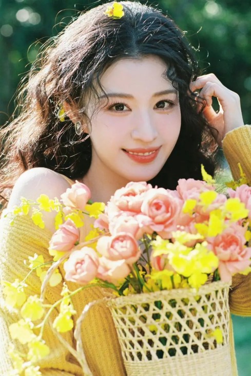 颜丙燕开年大片，她值得更多｜赏色